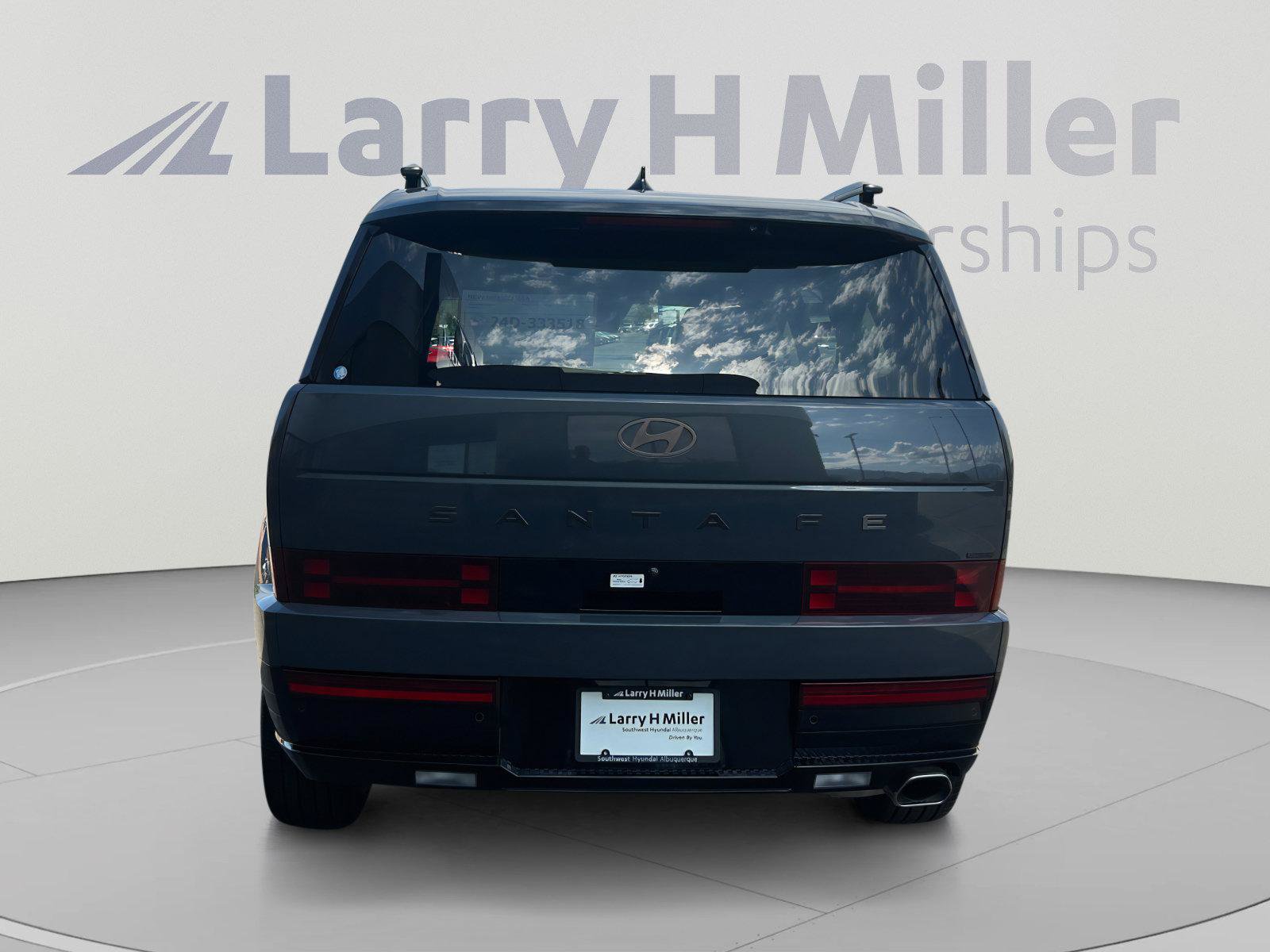 New 2025 Hyundai Santa Fe Calligraphy AWD/4WD image 4