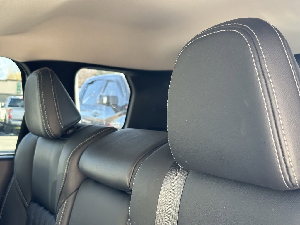 Used 2024 Mitsubishi Outlander SEL image 24