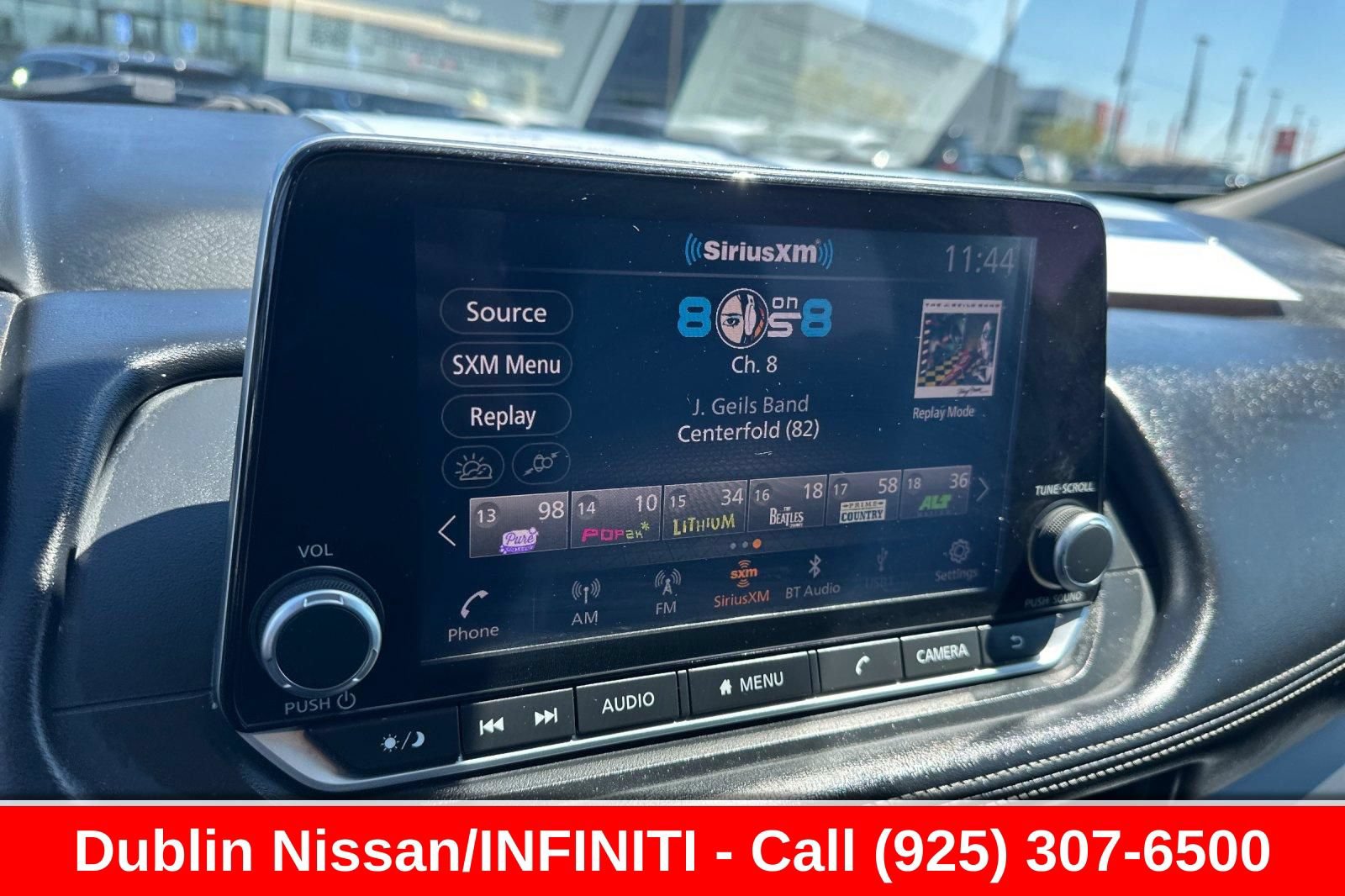 Used 2024 Nissan Rogue S FWD image 53