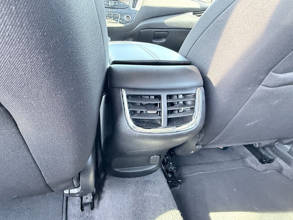 Used 2024 Chevrolet Malibu LT image 27