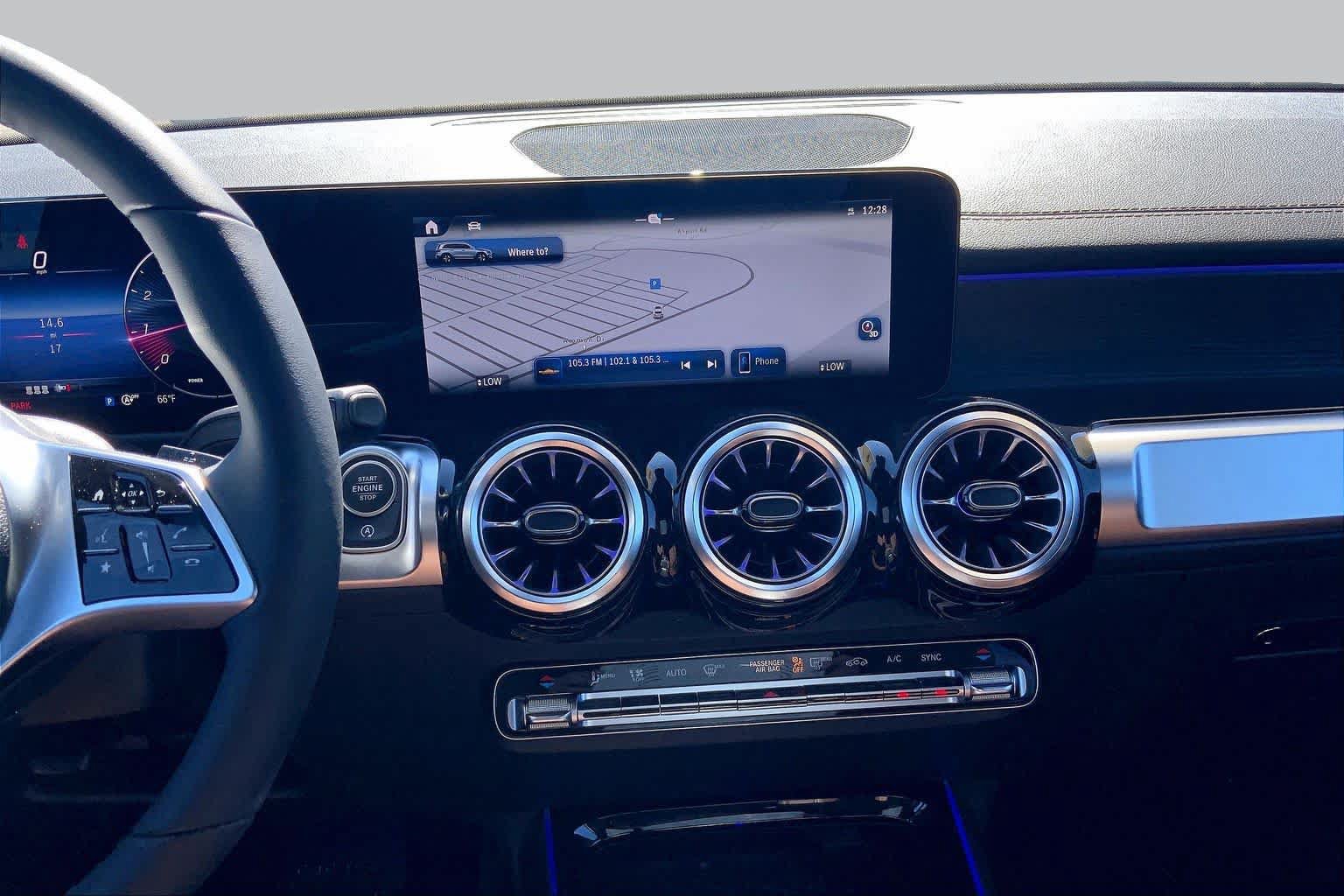 New 2026 Mercedes-Benz GLB 250 4MATIC image 9