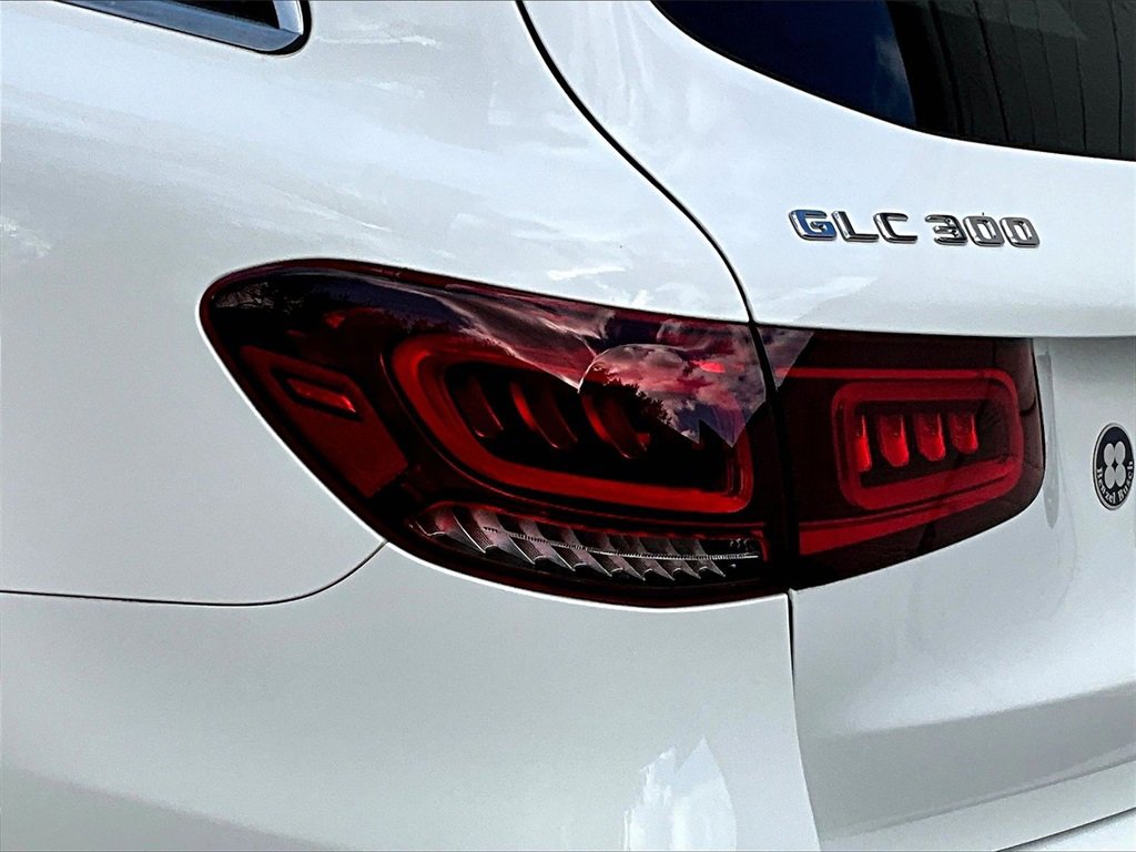 Used 2021 Mercedes-Benz GLC 300 GLC 300 image 31