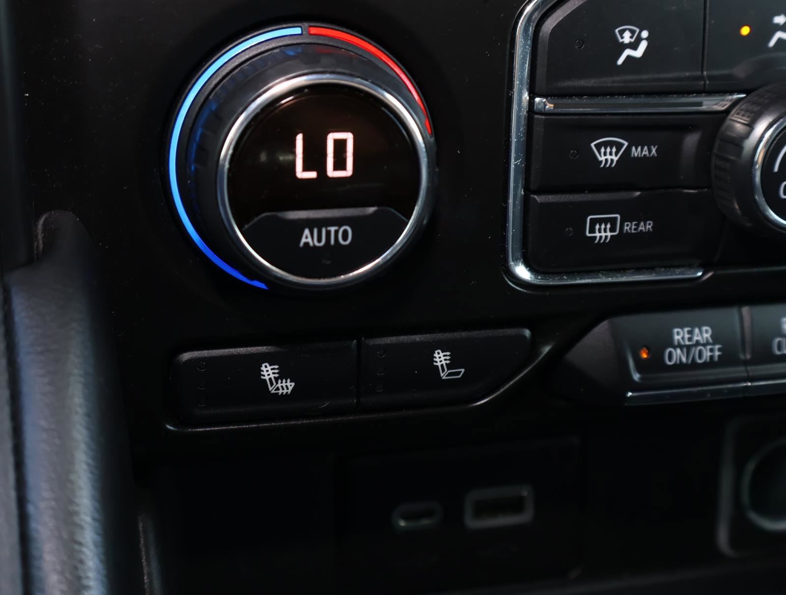 Used 2021 Chevrolet Tahoe LT RWD image 28