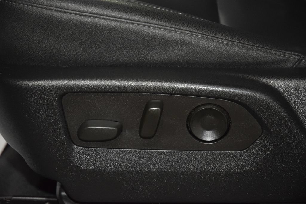 Used 2021 Chevrolet Tahoe LT AWD/4WD image 39