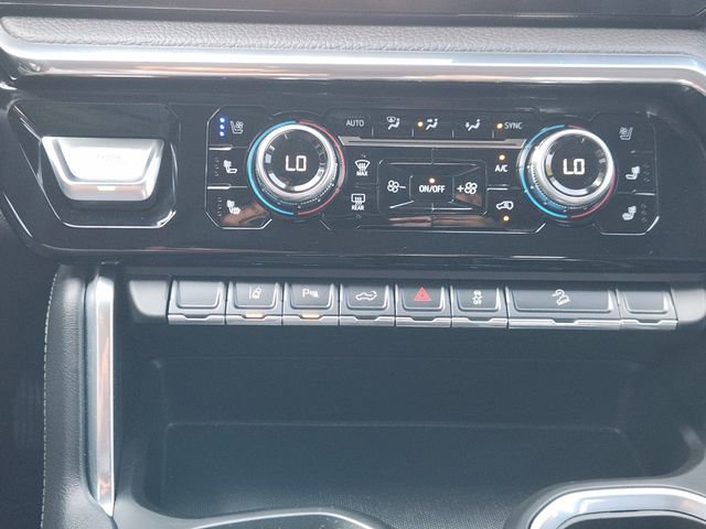 Used 2024 GMC Sierra 3500 Denali w/ Denali Reserve Package image 17