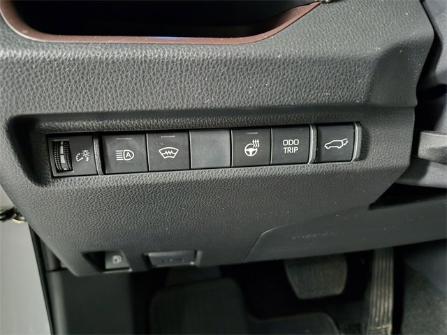 Used 2023 Toyota RAV4 Limited image 18