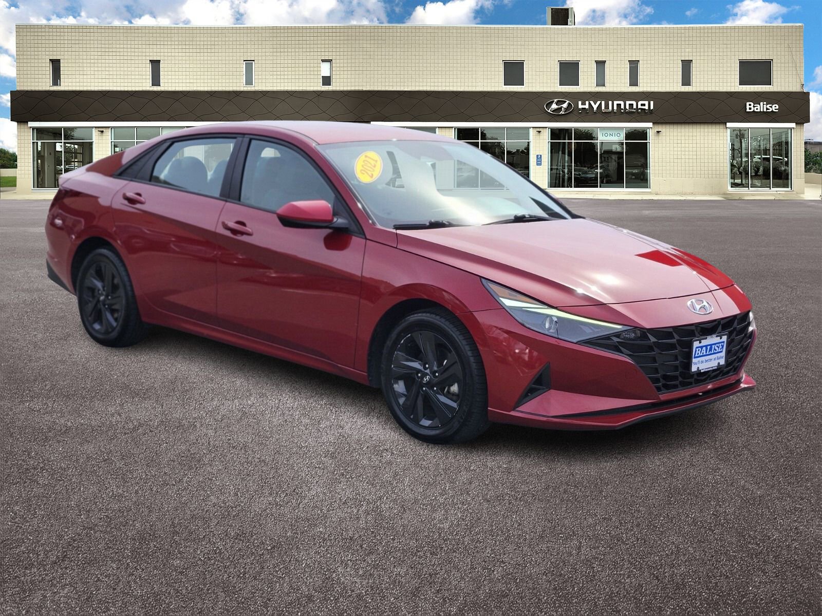 Used 2021 Hyundai Elantra Blue image 1