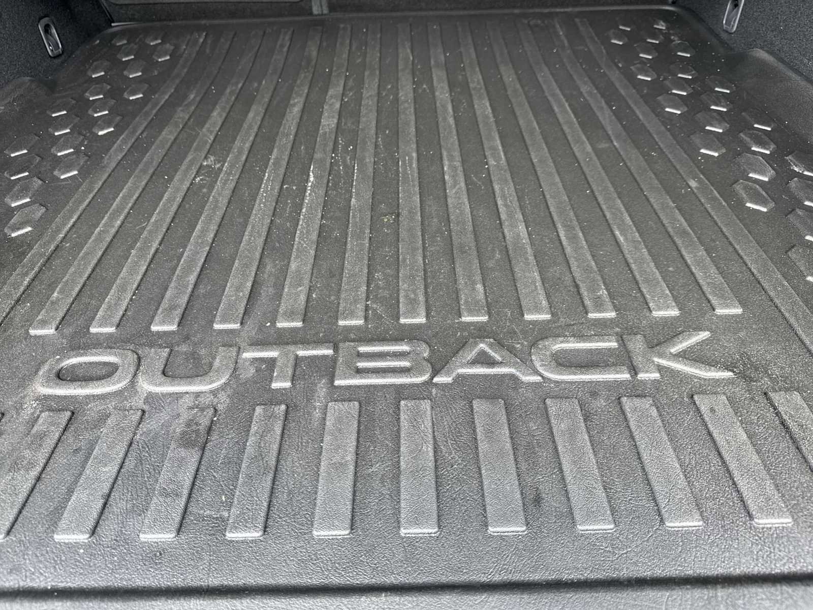 Used 2023 Subaru Outback Limited image 33