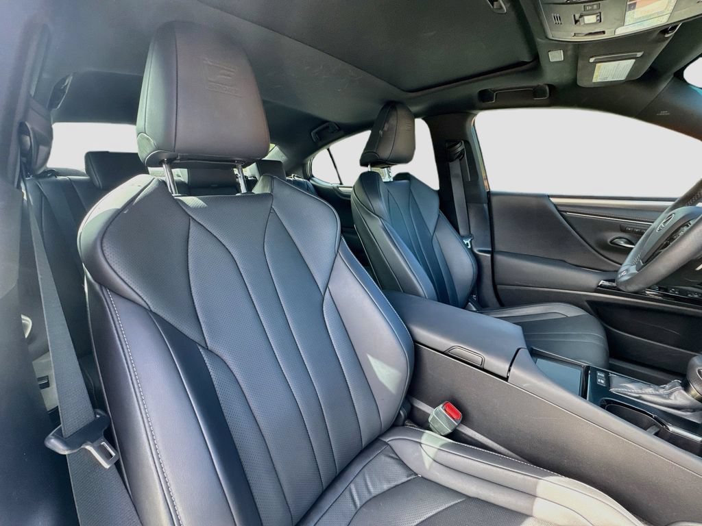 Used 2023 Lexus ES 300h F Sport w/ Accessory Package (Z1) FWD image 28