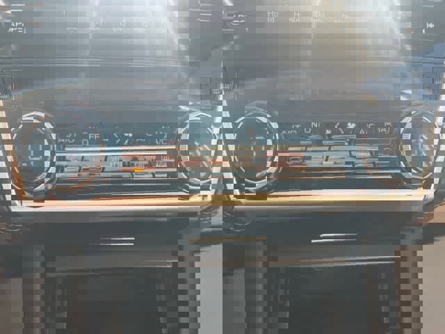 Used 2019 Subaru Outback 2.5i Premium w/ Popular Package #2 AWD/4WD image 31