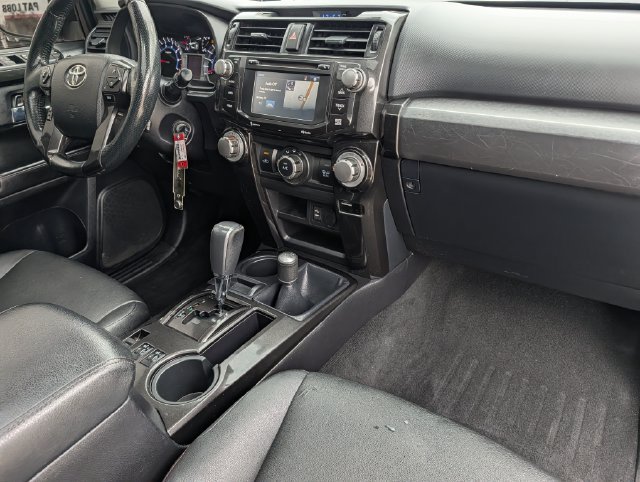 Used 2015 Toyota 4Runner Trail Premium AWD/4WD image 35
