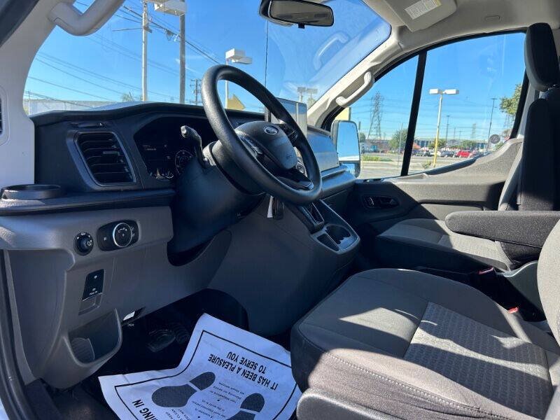 Used 2022 Ford Transit 350 XLT RWD image 14