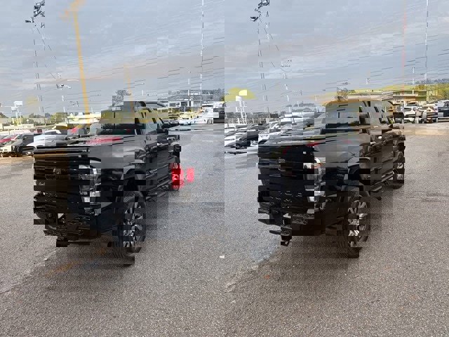 Used 2022 Toyota Tacoma Limited image 15