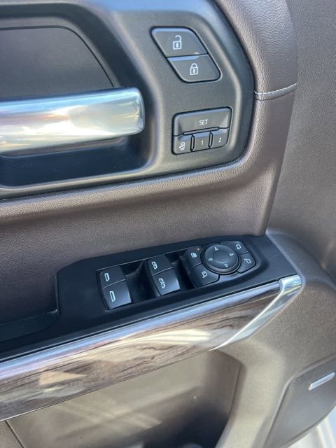 Used 2019 Chevrolet Silverado 1500 LTZ AWD/4WD image 12