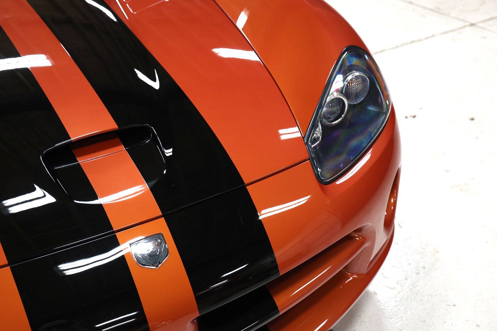 Used 2006 Dodge Viper SRT-10 RWD image 8