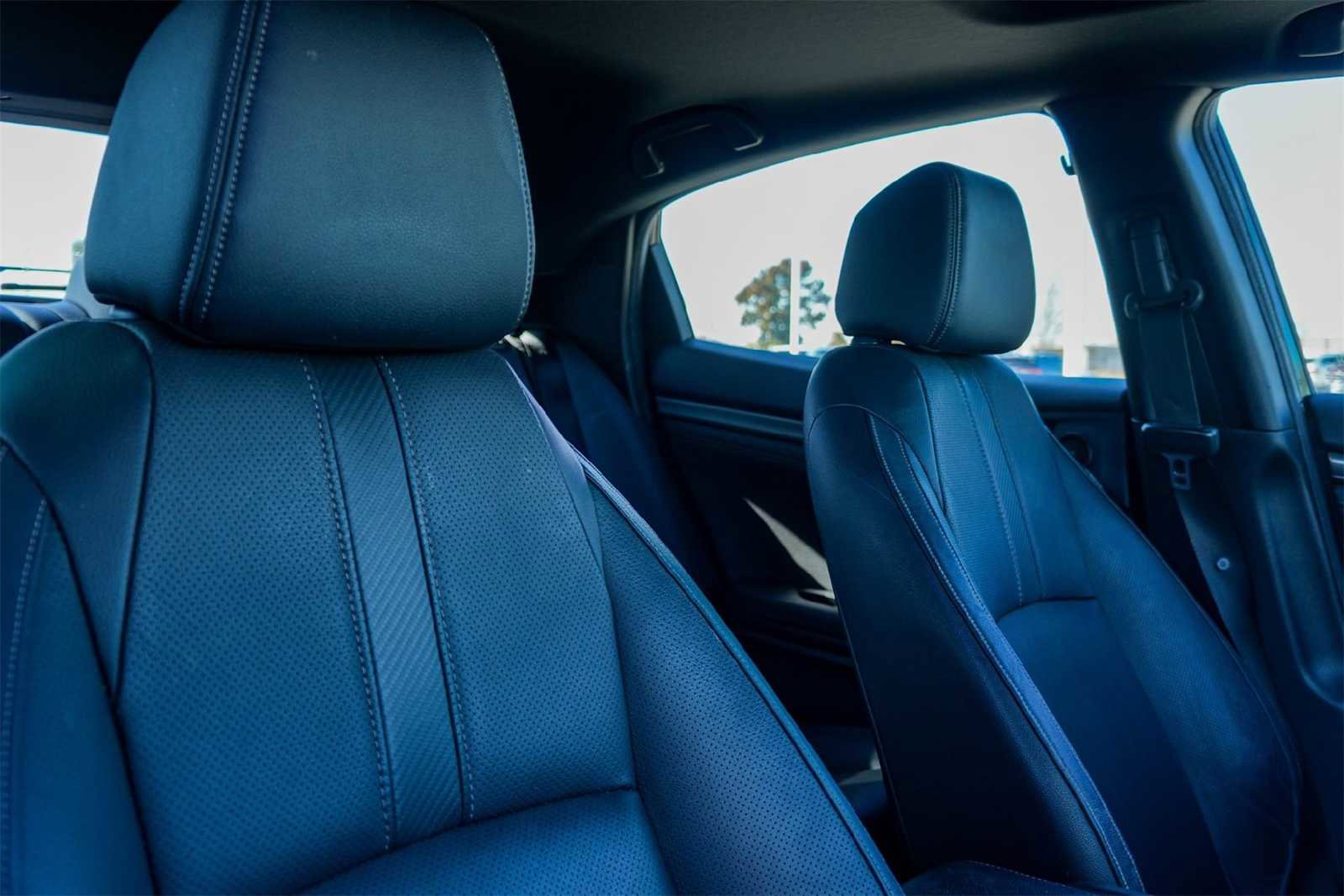 Used 2018 Honda Civic EX-L image 14