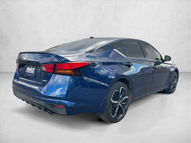 Used 2023 Nissan Altima 2.5 SR w/ SR Premium Package image 5