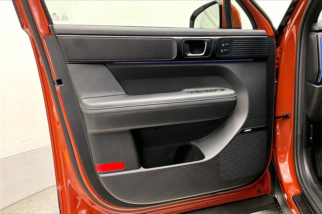 Certified 2025 Hyundai Santa Fe Calligraphy image 18