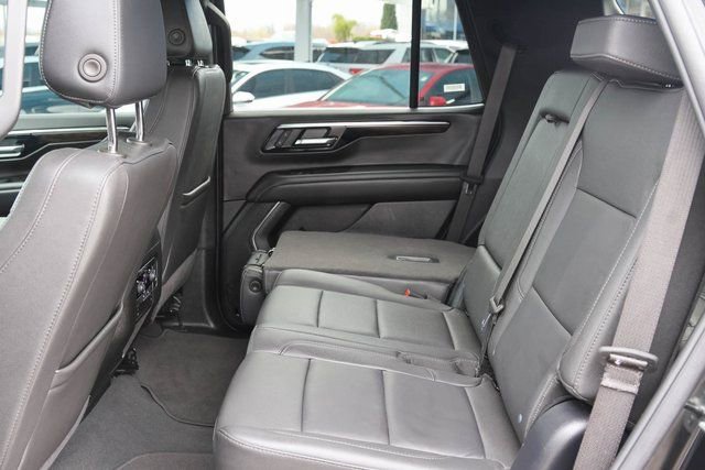 Used 2025 Chevrolet Tahoe Z71 image 15
