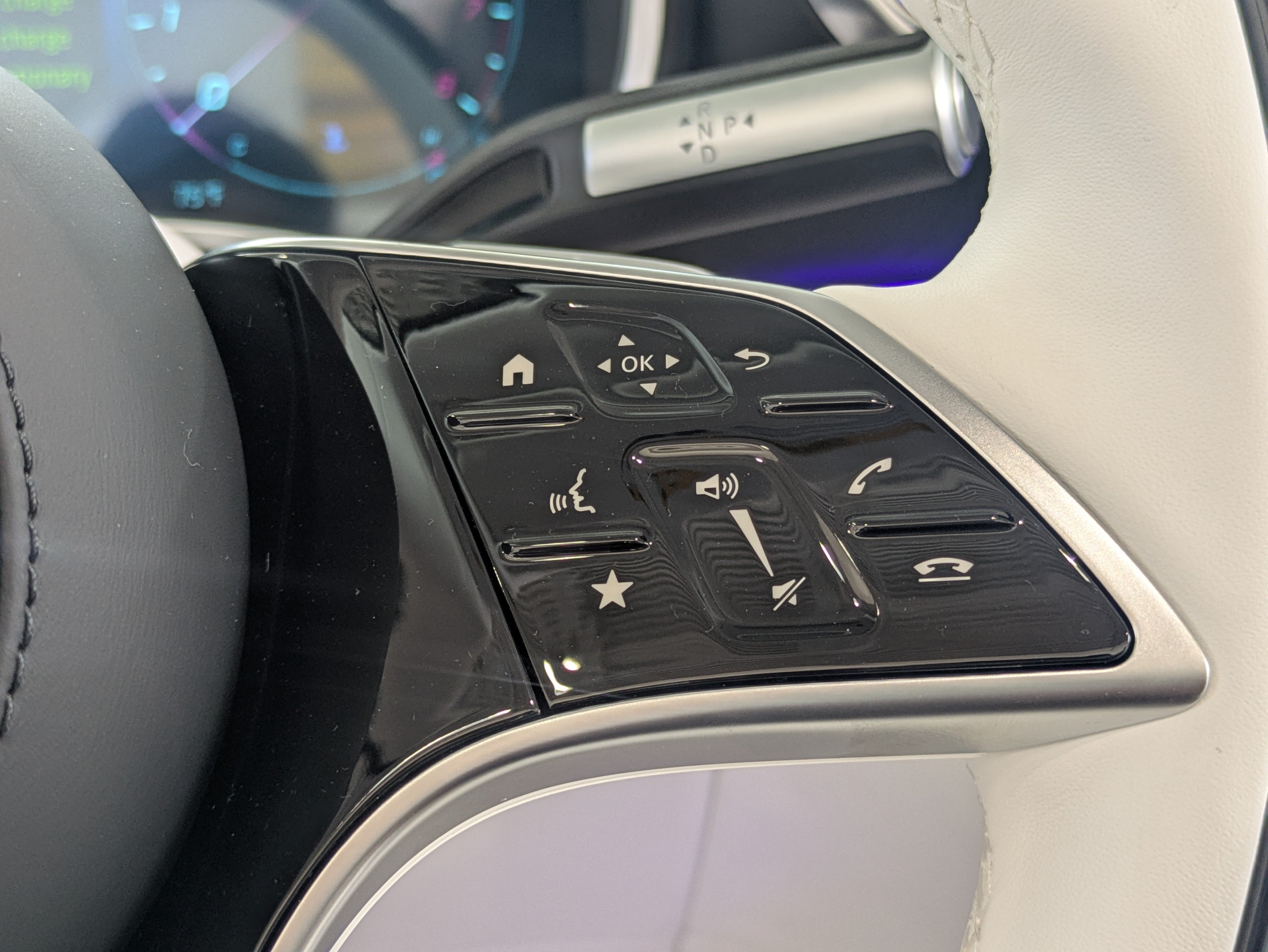 New 2026 Mercedes-Benz Maybach SL 680 image 15