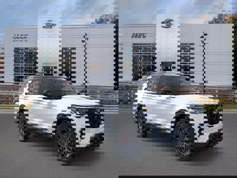 New 2025 Ford Explorer ST image 7