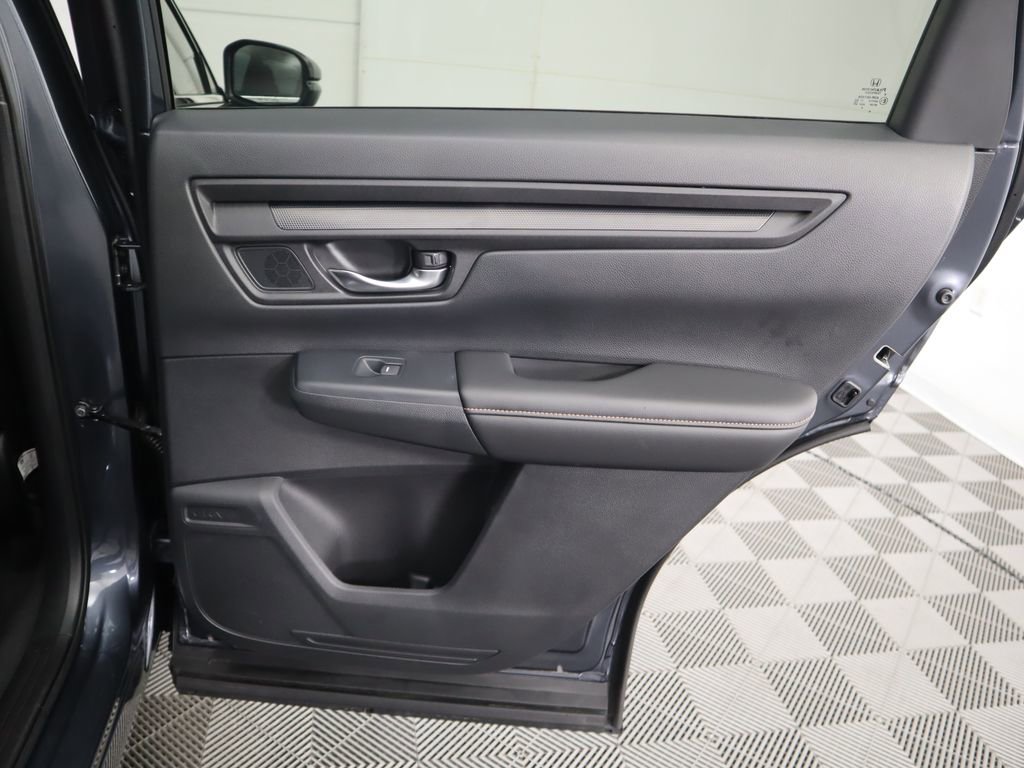 Used 2025 Honda CR-V Sport-L image 27
