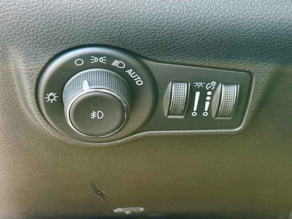 New 2026 Jeep Compass Limited AWD/4WD image 14