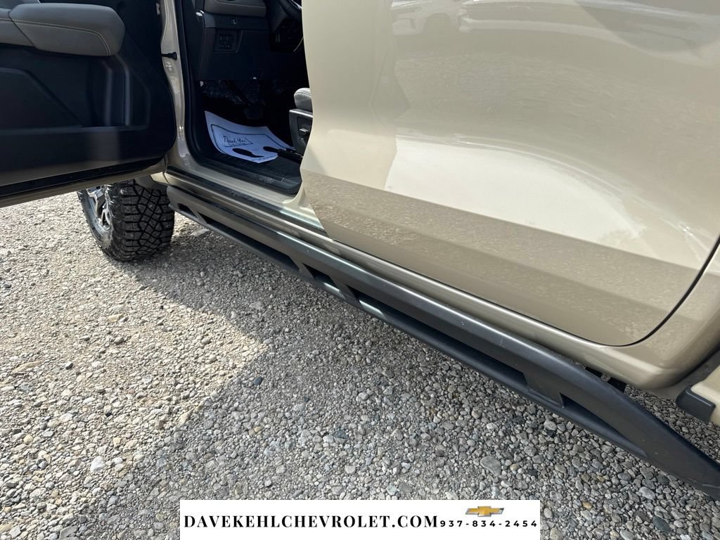 Used 2024 Chevrolet Colorado ZR2 AWD/4WD image 32