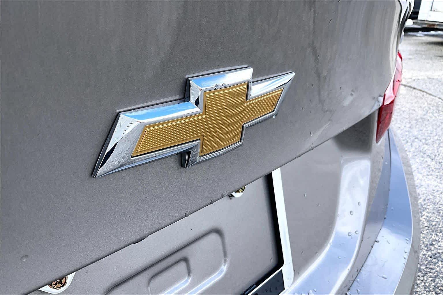 Used 2023 Chevrolet Malibu LT FWD image 33