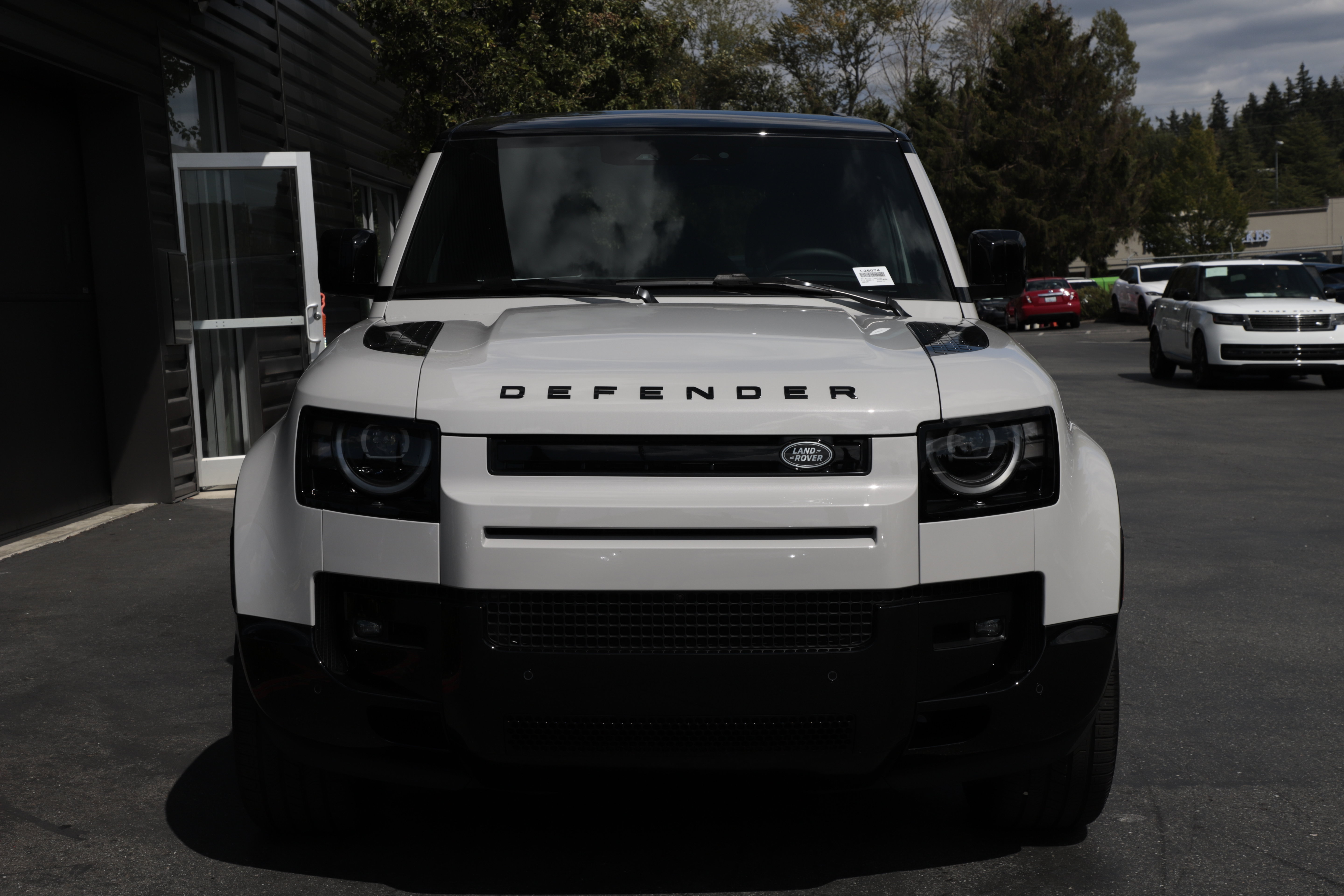 New 2026 Land Rover Defender 110 X-Dynamic SE AWD/4WD image 4