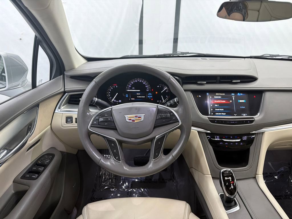 Used 2018 Cadillac XT5 Luxury w/ Driver Awareness Package image 25