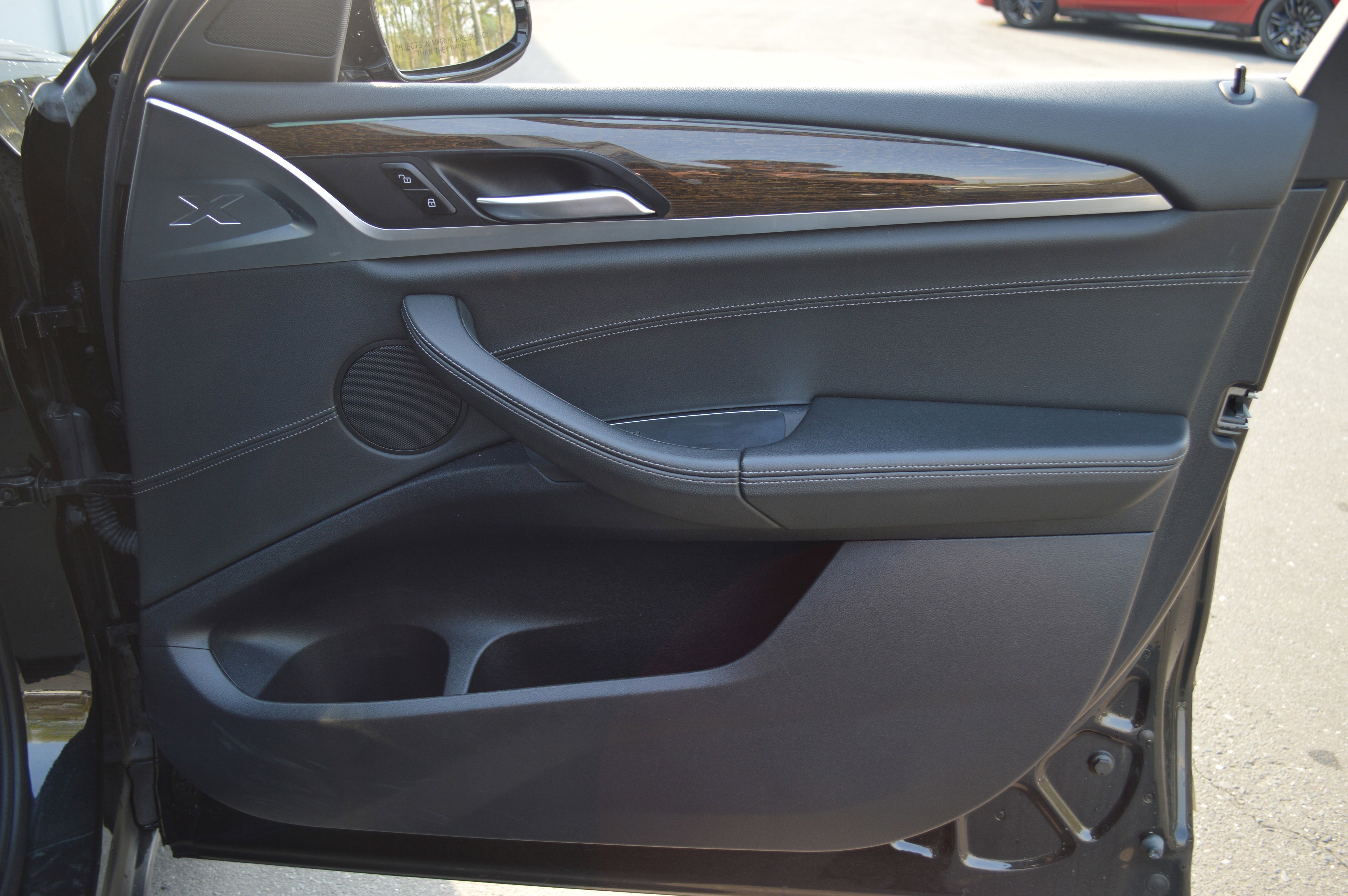 Used 2019 BMW X4 xDrive30i w/ Driving Assistance Package image 34