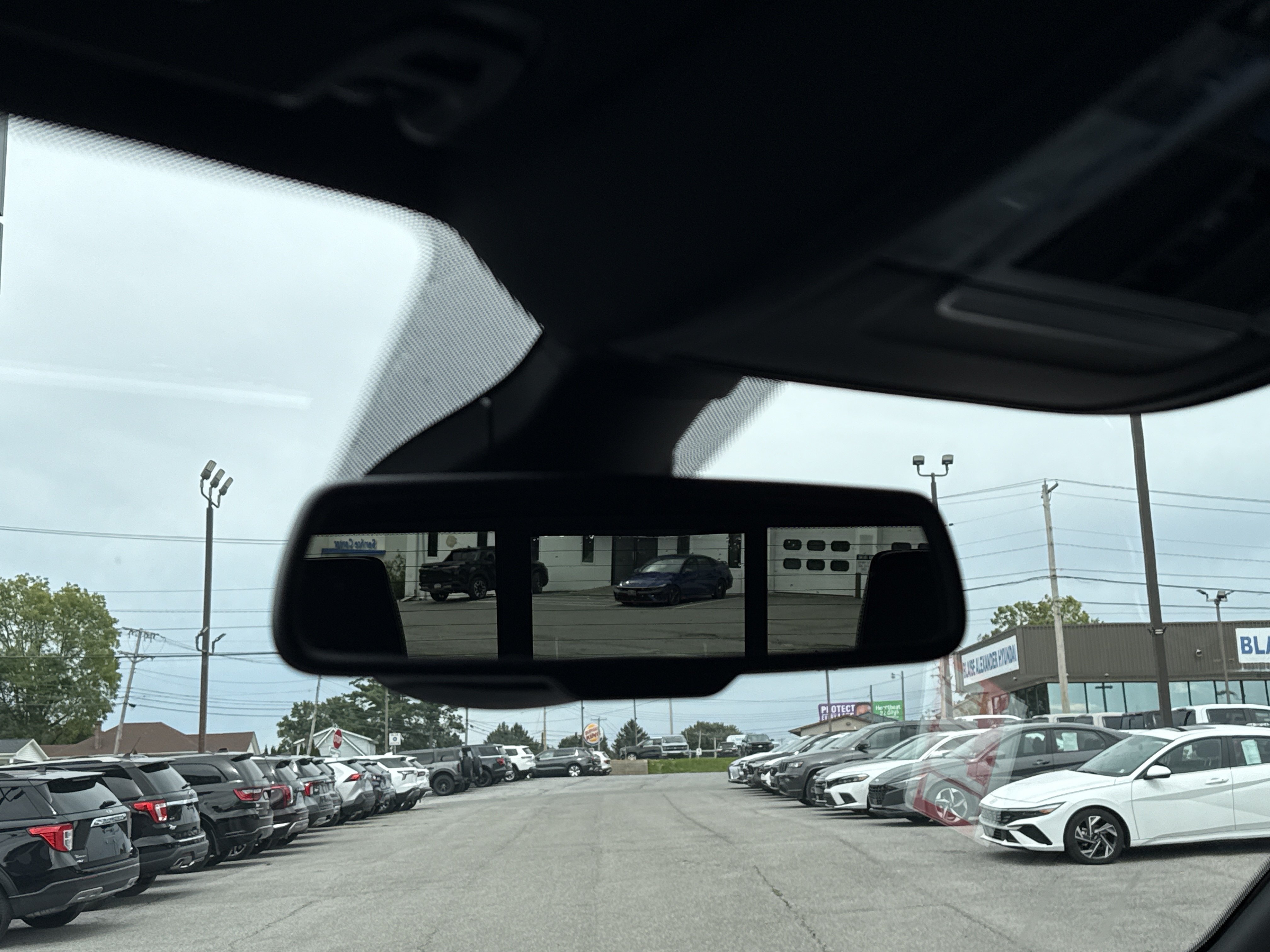 Used 2019 RAM 1500 Laramie AWD/4WD image 27