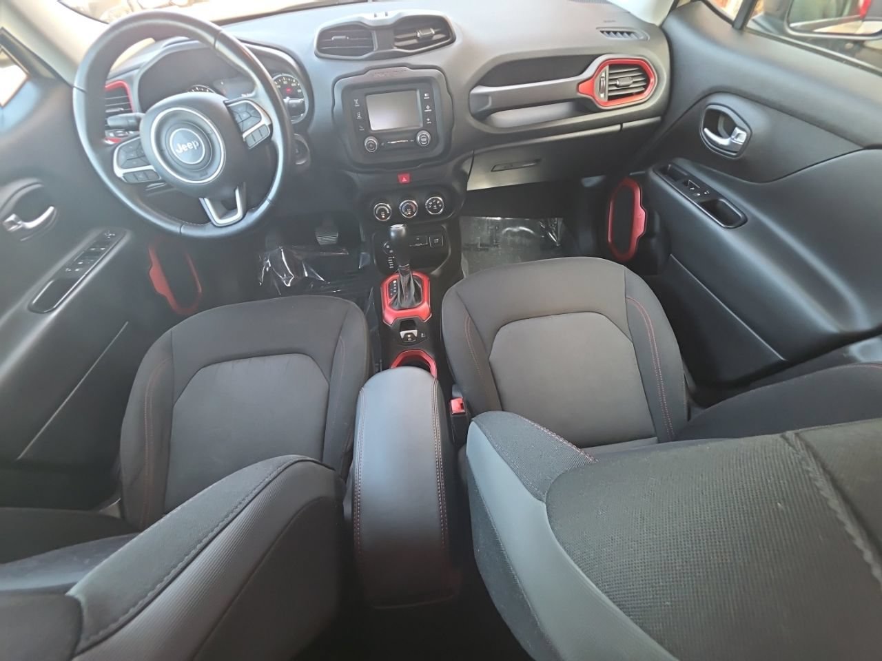 Used 2016 Jeep Renegade Trailhawk AWD/4WD image 22
