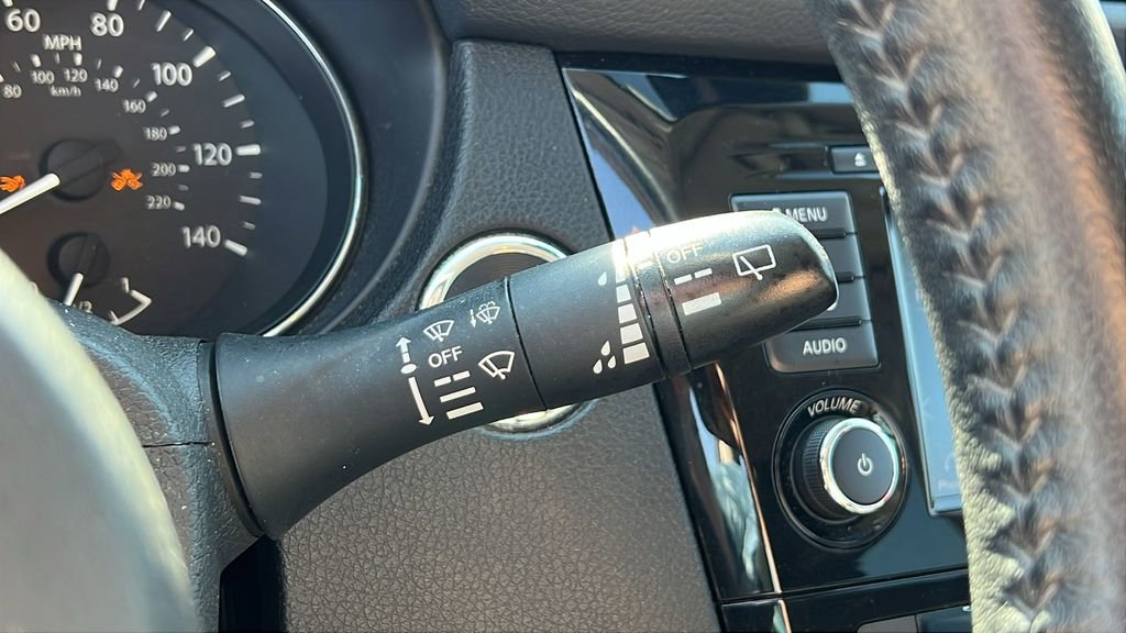 Used 2020 Nissan Rogue SV image 19