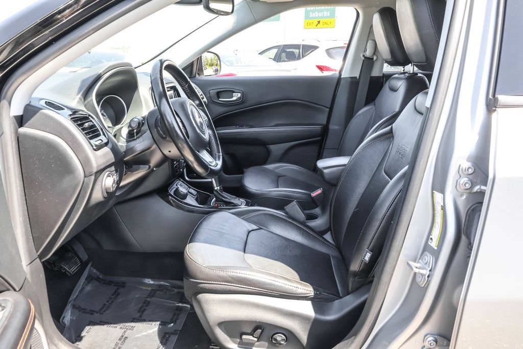Used 2021 Jeep Compass Limited w/ Sun and Sound Group AWD/4WD image 5