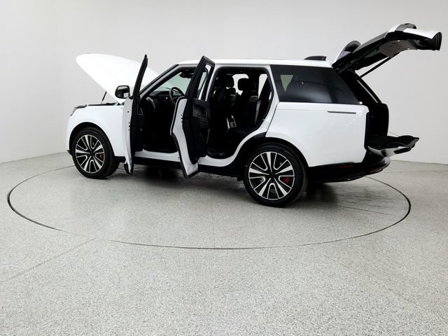 New 2026 Land Rover Range Rover SV AWD/4WD image 12