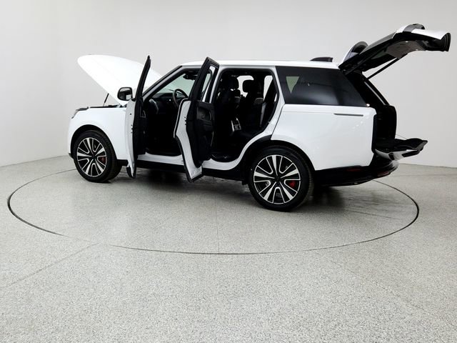 New 2026 Land Rover Range Rover SV image 12