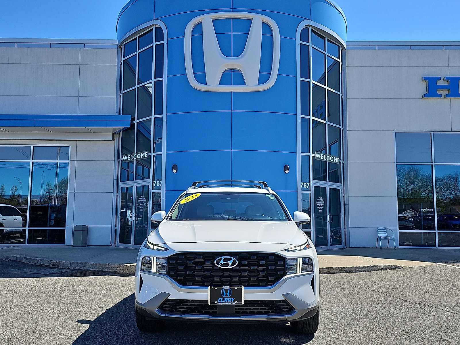 Used 2023 Hyundai Santa Fe SEL AWD/4WD image 2
