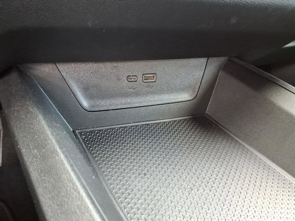 Used 2026 Chevrolet Equinox LT w/ Convenience Package II image 27