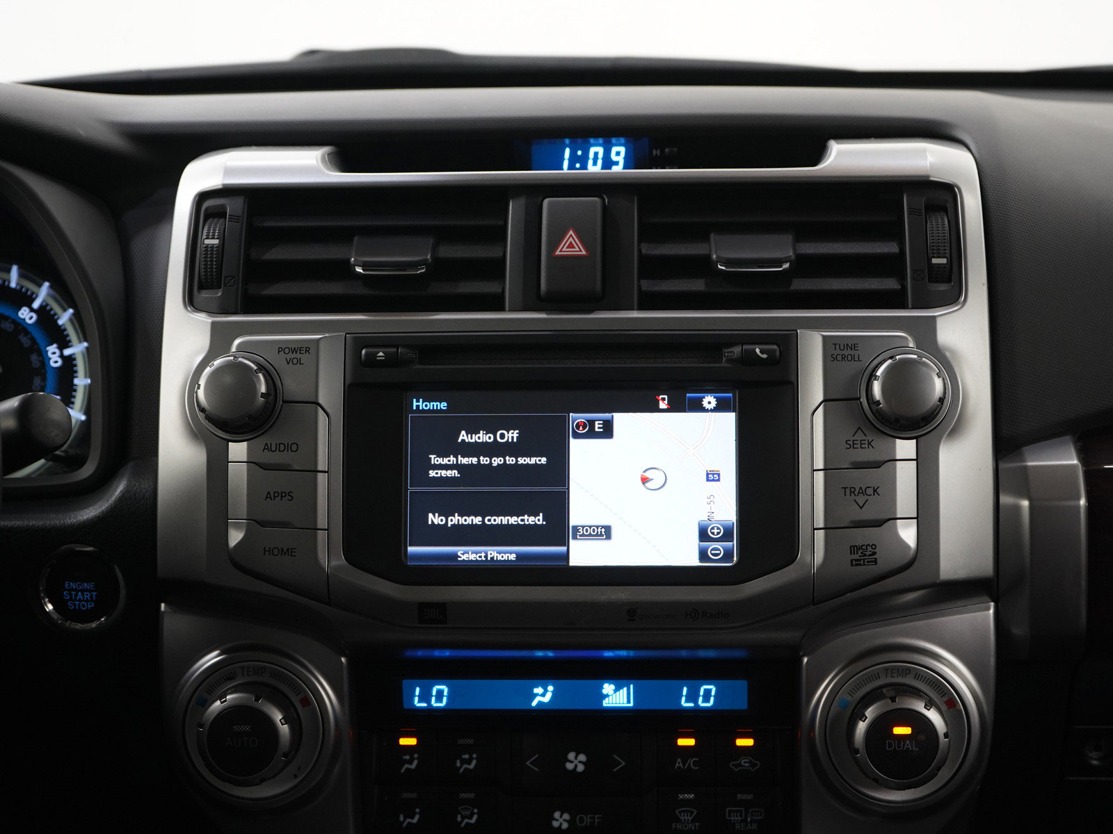Used 2015 Toyota 4Runner Limited AWD/4WD image 17