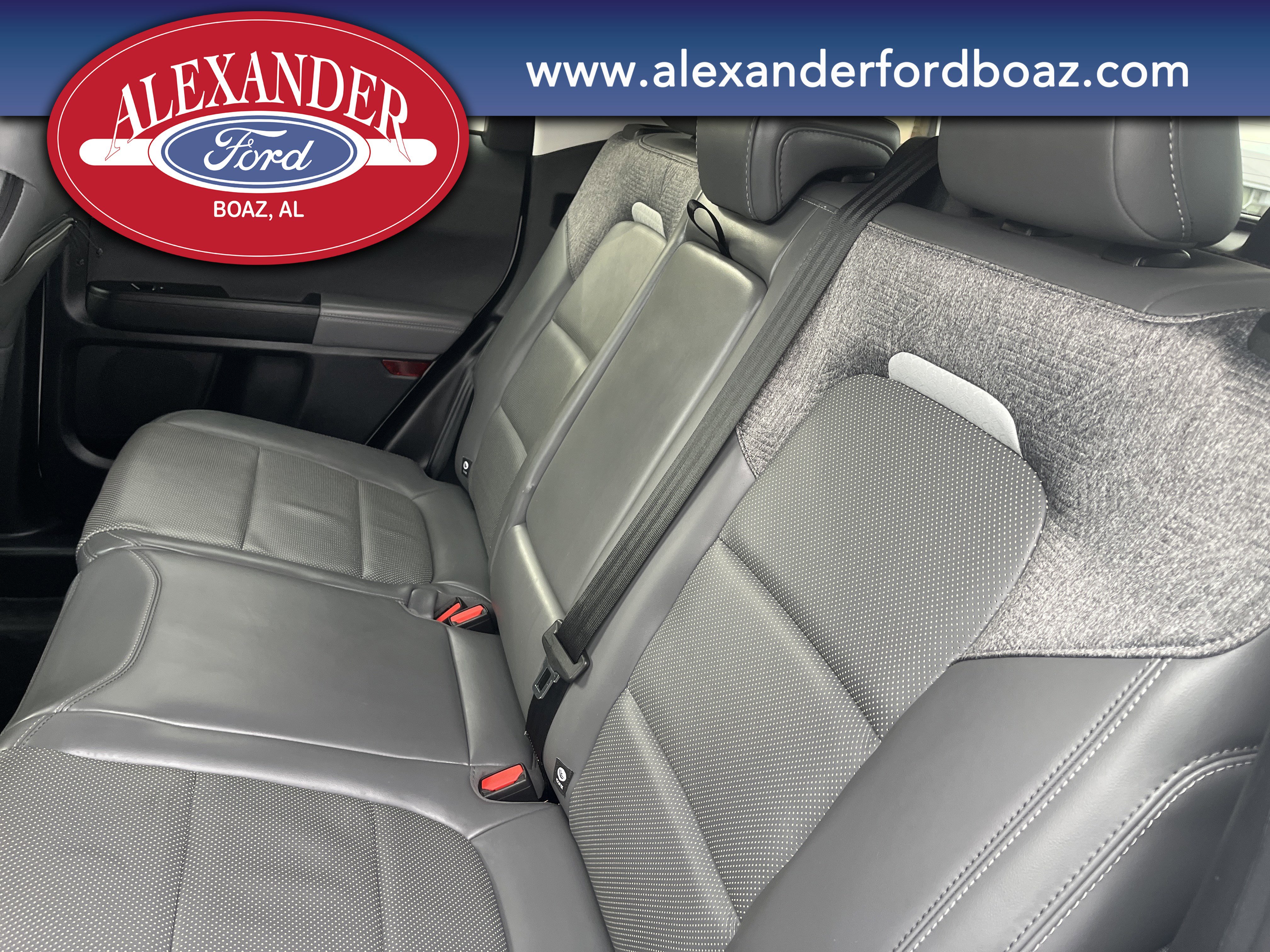 Used 2025 Ford Bronco Sport Badlands AWD/4WD image 14