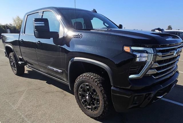 Used 2024 Chevrolet Silverado 2500 High Country w/ Midnight Edition image 1
