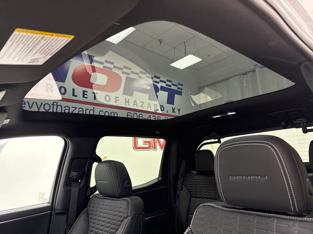 New 2025 GMC Sierra EV Denali AWD/4WD image 21