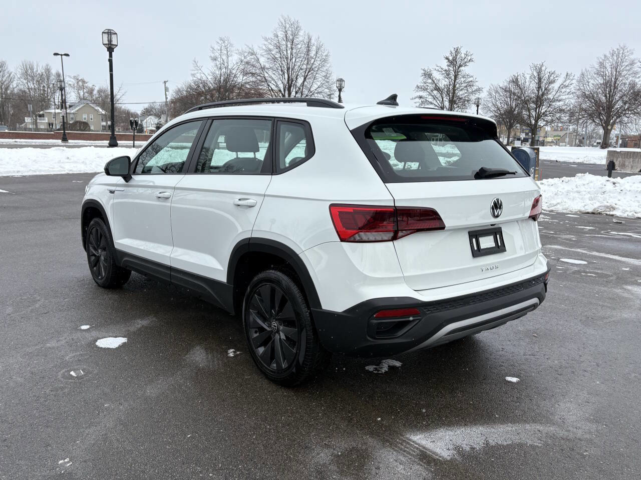 Used 2022 Volkswagen Taos S w/ IQ Drive S Package image 12
