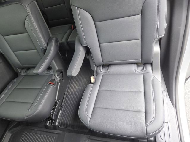 New 2026 Chevrolet Traverse LT w/ Driver Confidence Package image 29