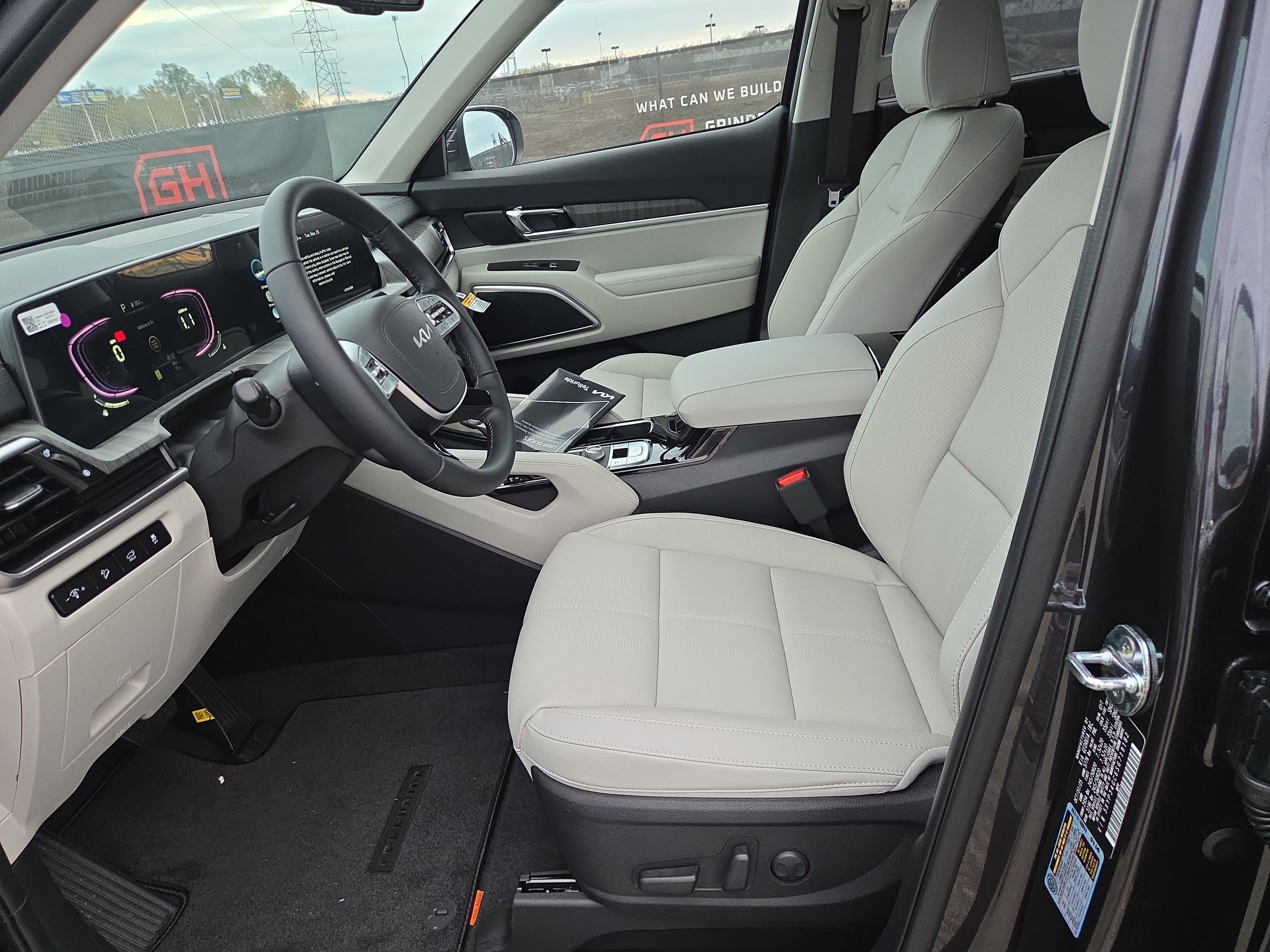 New 2025 Kia Telluride EX image 4