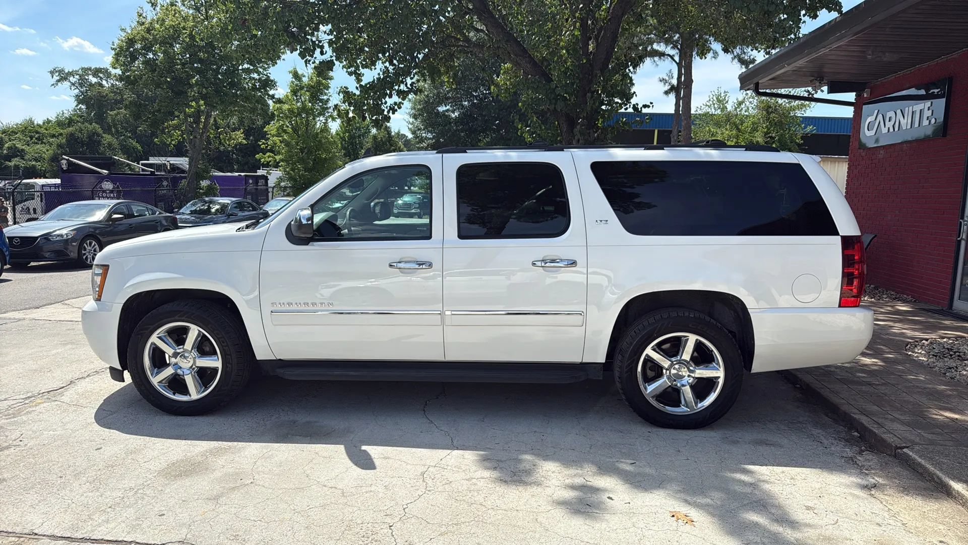 Used 2014 Chevrolet Suburban LTZ AWD/4WD image 8