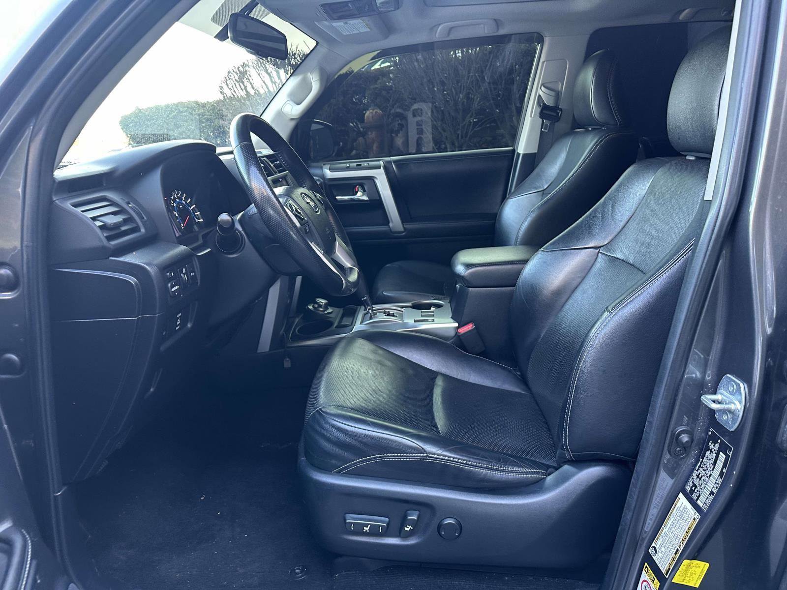 Used 2014 Toyota 4Runner Limited image 13