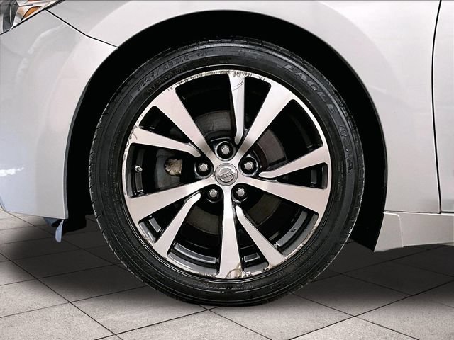 Used 2017 Nissan Maxima 3.5 SL FWD image 9